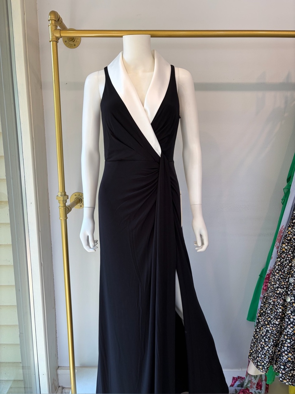 Adrianna Papell Black and White V-Neck Draped Evening Dress